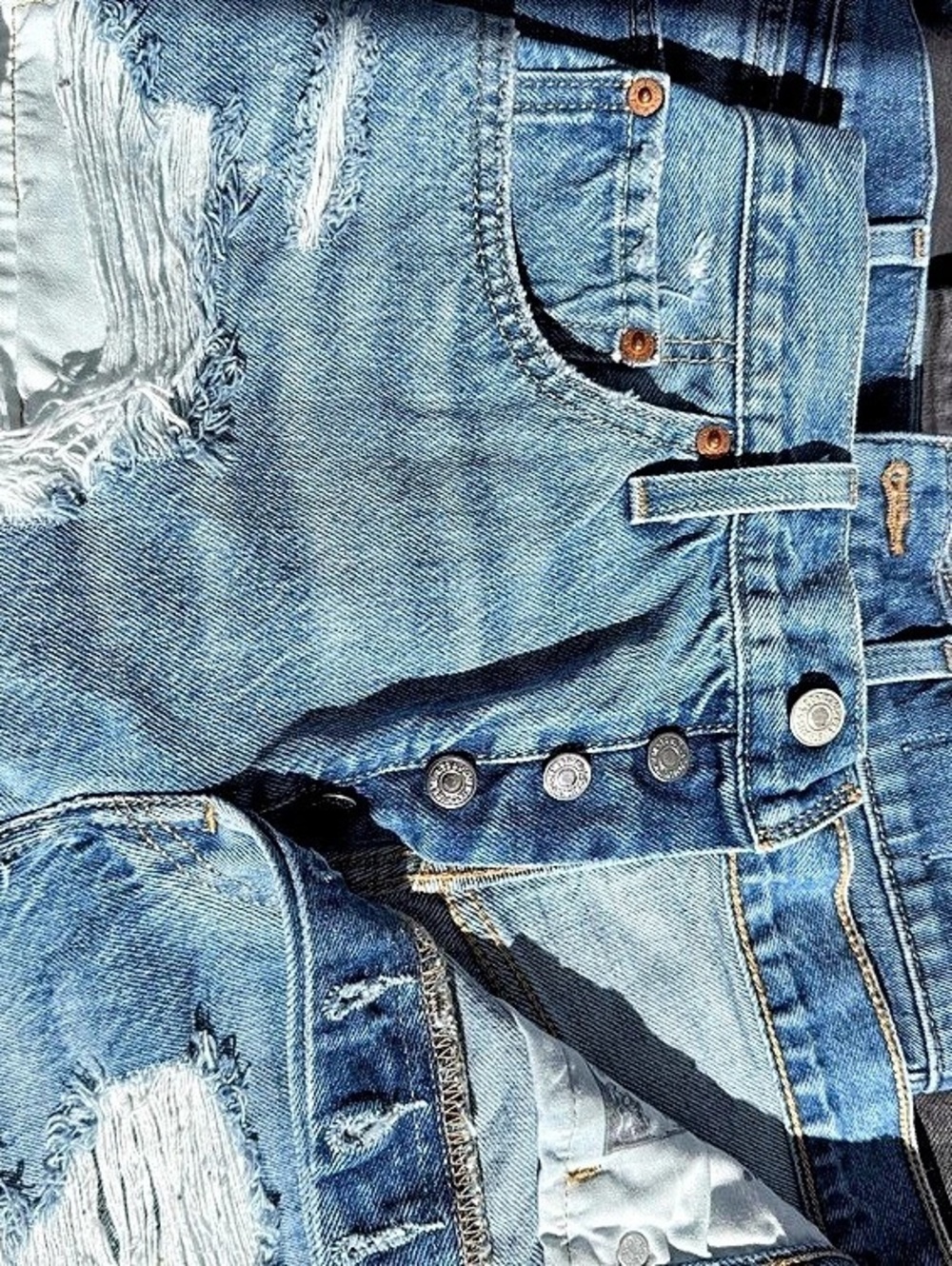 Levi's 501 Original High-Rise Jean Shorts Distressed Denim Jean Shorts Waist 28